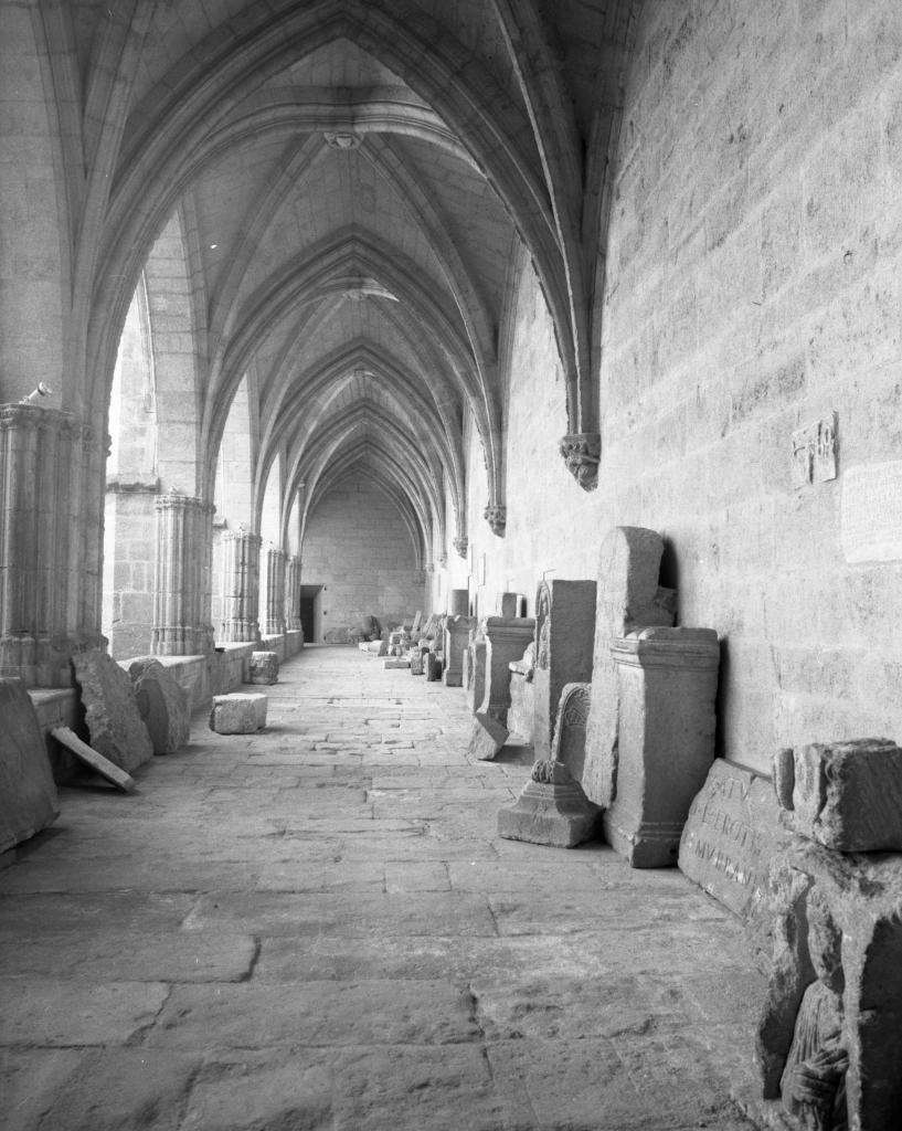 Ancienne cathédrale Saint-Nazaire et Saint-Celse, actuellement église paroissiale