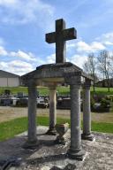 tombeau (baldaquin)