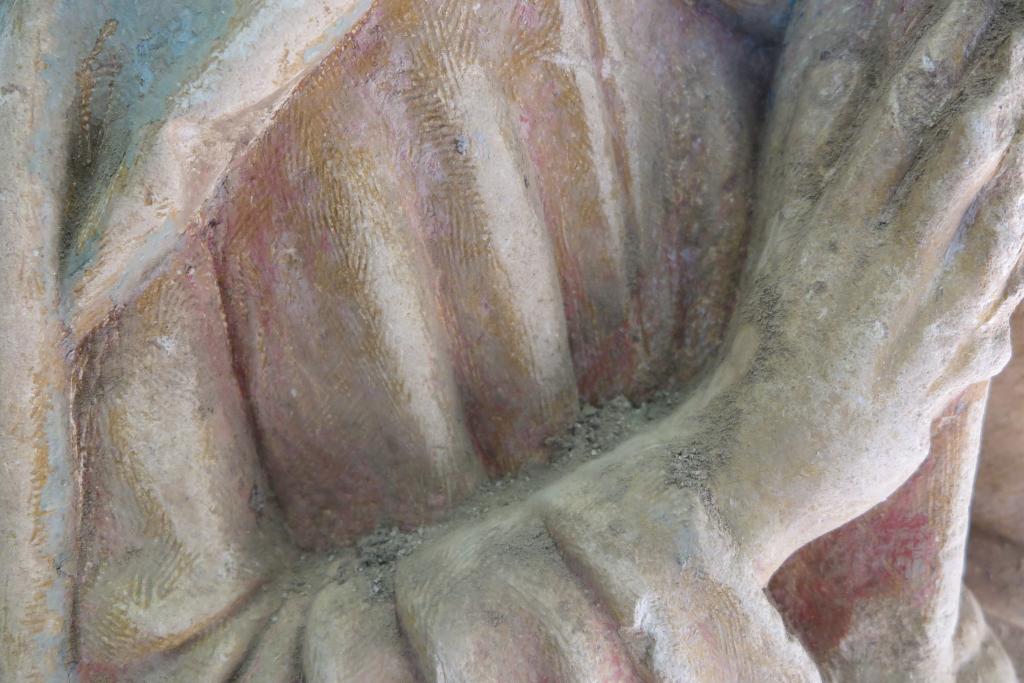 groupe sculpté de la Mise au tombeau
