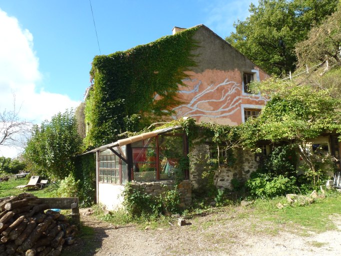 Prieuré, verrerie, actuellement maison