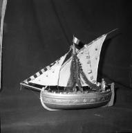 maquette : bateau d'apparat de saint Pierre