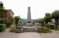monument aux morts de la guerre de 1914-1918, de la guerre de 1939-1945, de la guerre de 1946-1954 et de la guerre de 1954-1962.