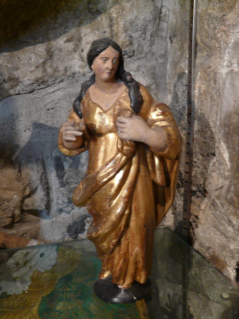 statuette : Sainte Marie-Madeleine