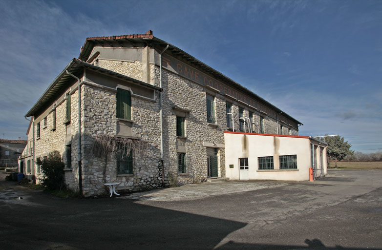 coopérative vinicole de Brignon, actuellement Cellier des Trois Tours