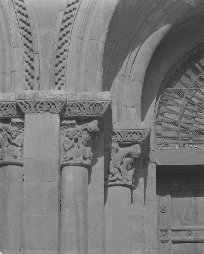 Abbaye de chanoines de saint Augustin, dite basilique Saint-Sernin, actuellement église paroissiale