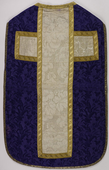 chasuble violette avec étole, manipule et bourse de corporal (n° 29)