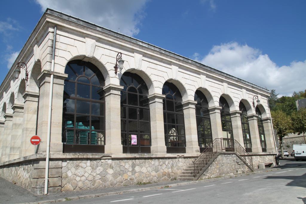 marché couvert : halle municipale