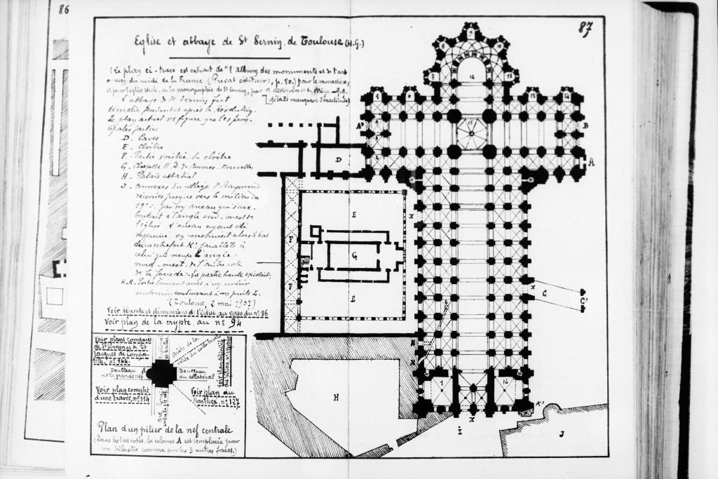 Abbaye de chanoines de saint Augustin, dite basilique Saint-Sernin, actuellement église paroissiale