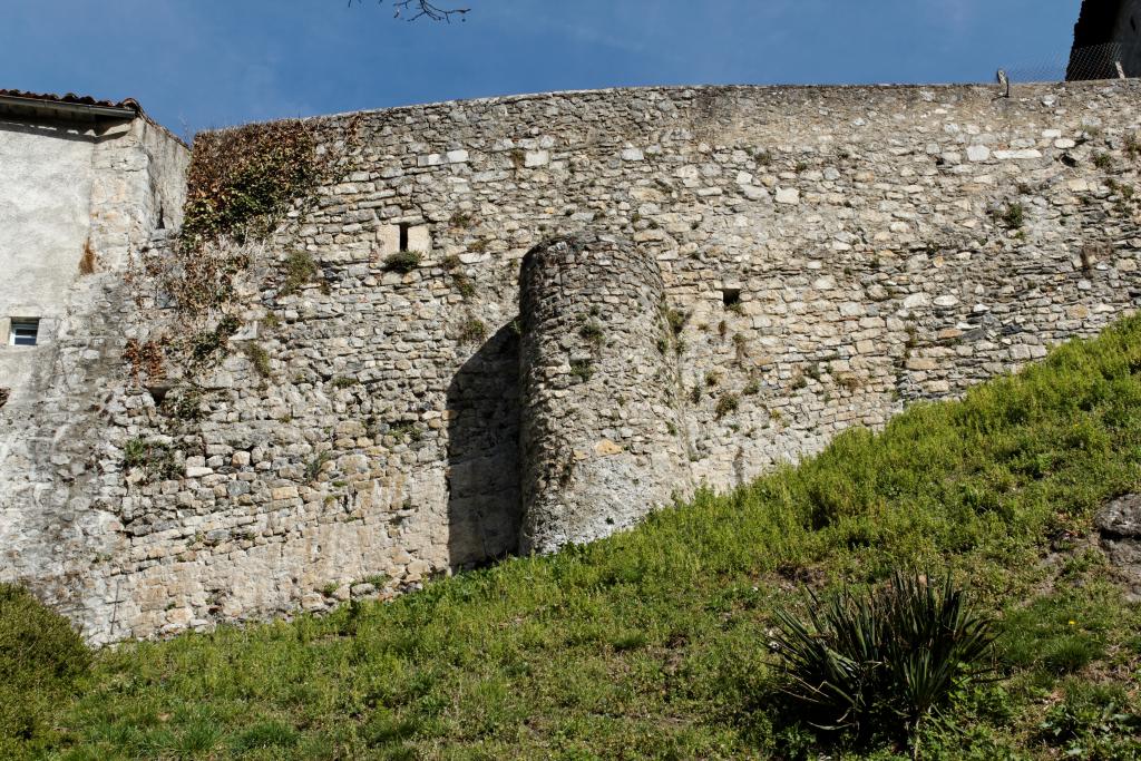 enceinte de la ville haute de Saint-Bertrand-de-Comminges