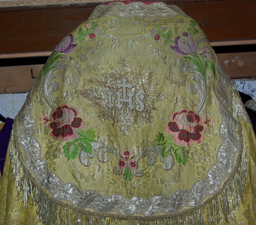 sommaire des textiles des églises de La Capelle-et-Masmolène