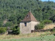 tombe protestante, pigeonnier