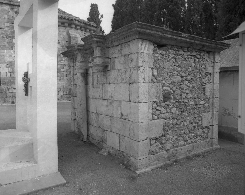 Monument sépulcral