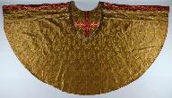 Chasuble or avec deux étoles et une chape