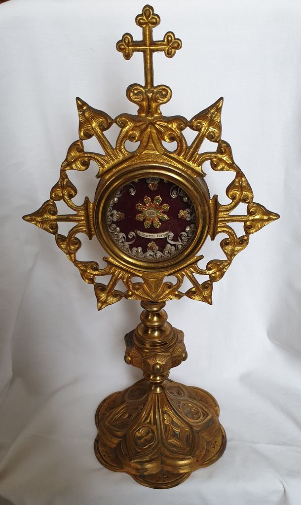 sommaire du mobilier de l'église de La Rouvière