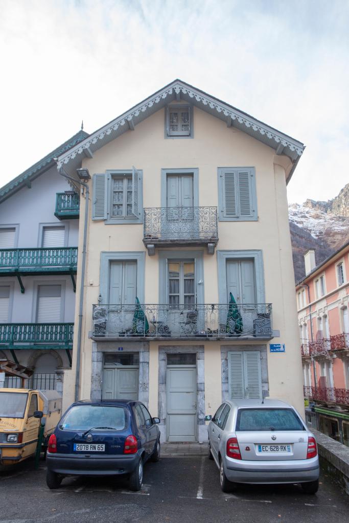 Chalet Belveder, actuellement immeuble à logements