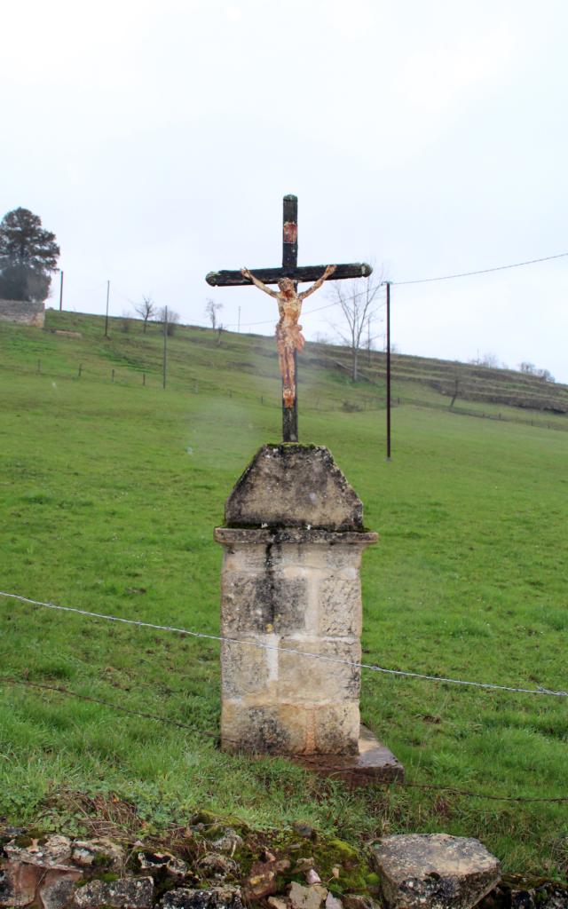 ensemble des croix monumentales de la commune d'Estaing