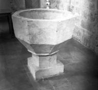 fonts baptismaux