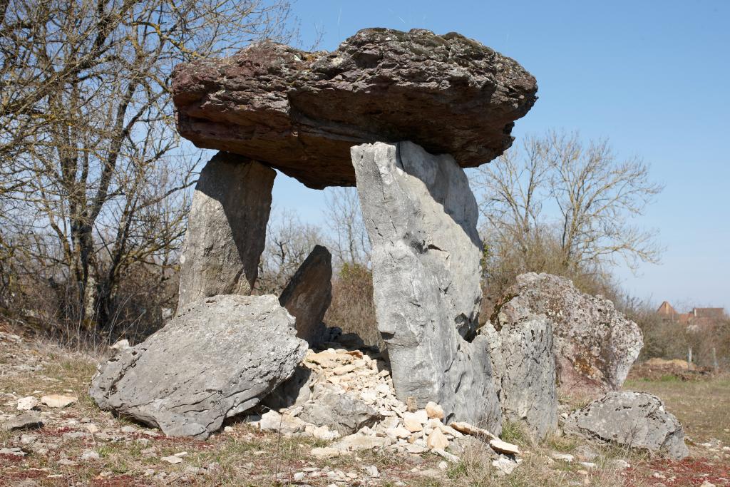 dolmen des Cloups