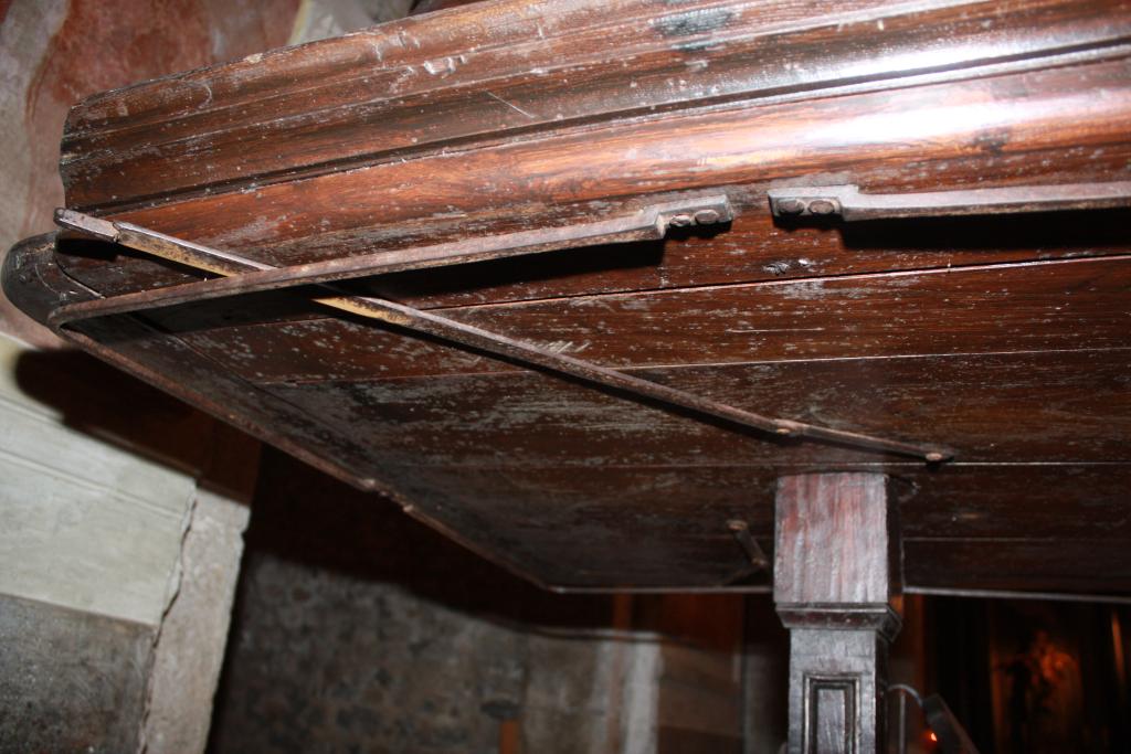 lutrin à armoire