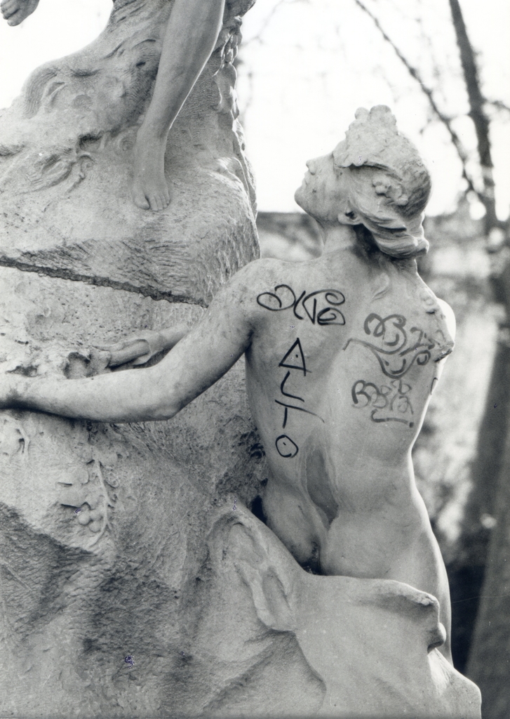 fontaine monumentale : Le printemps et Bacchus