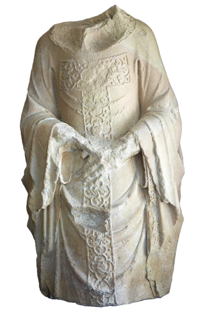 statue (gisant) du cardinal Bertrand du Pouget