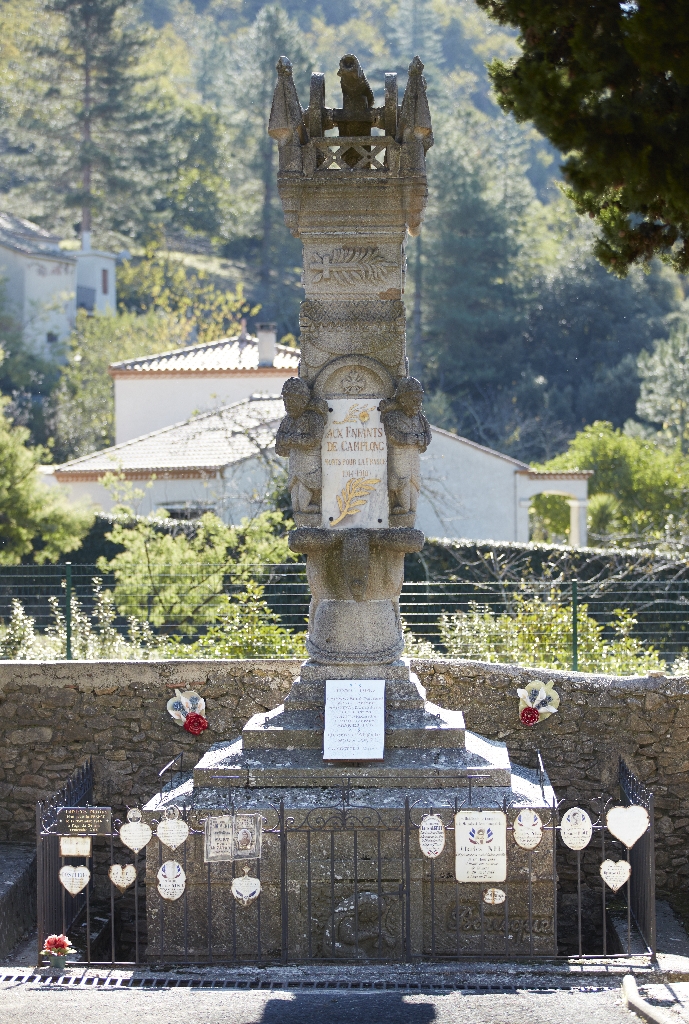 monument aux morts : le canon de 75, de la guerre de 1914-1918