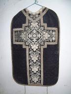 chasuble, étole de clerc, manipule, voile de calice, bourse de corporal : ornement noir 1