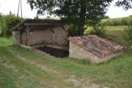 lavoir et puits