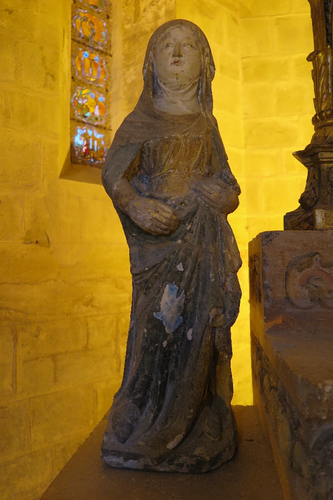 statue : sainte femme