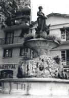 fontaine monumentale, du Griffe