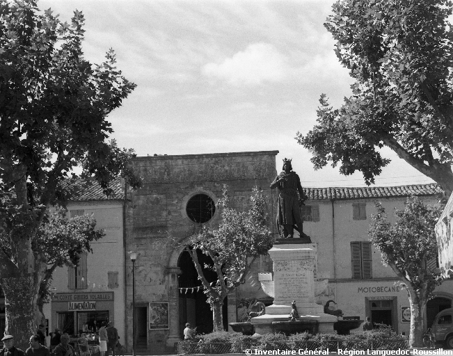 fontaine monumentale : Louis IX