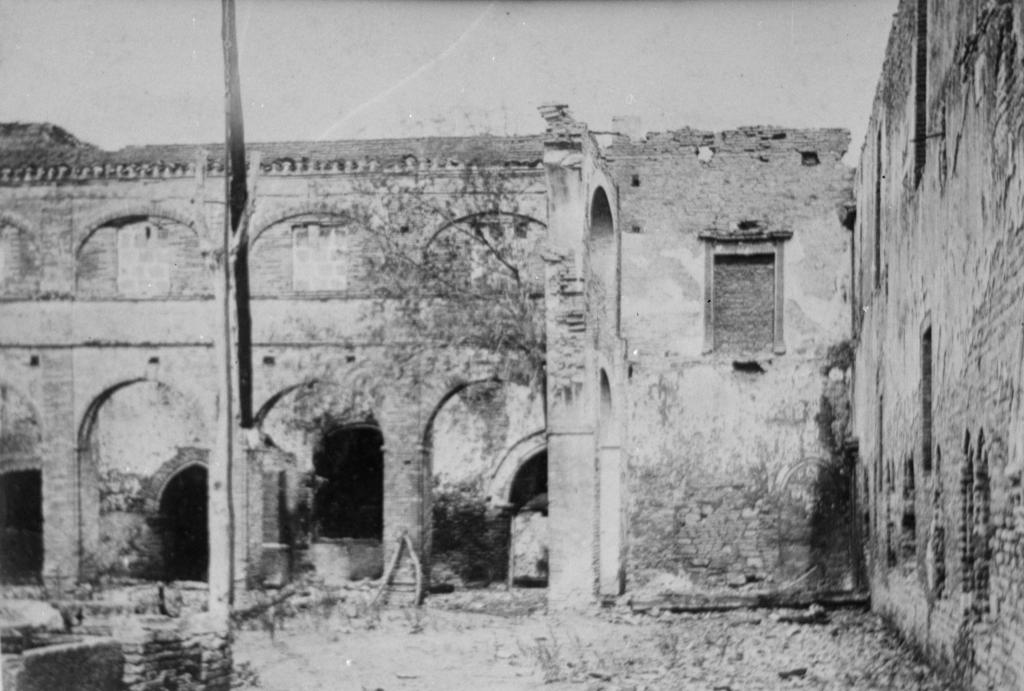 ancienne abbaye cistercienne de Lagarde-Dieu