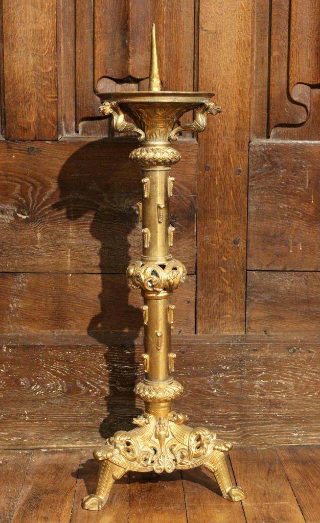 garniture du maître-autel (ensemble de 5 chandeliers et croix d'autel)