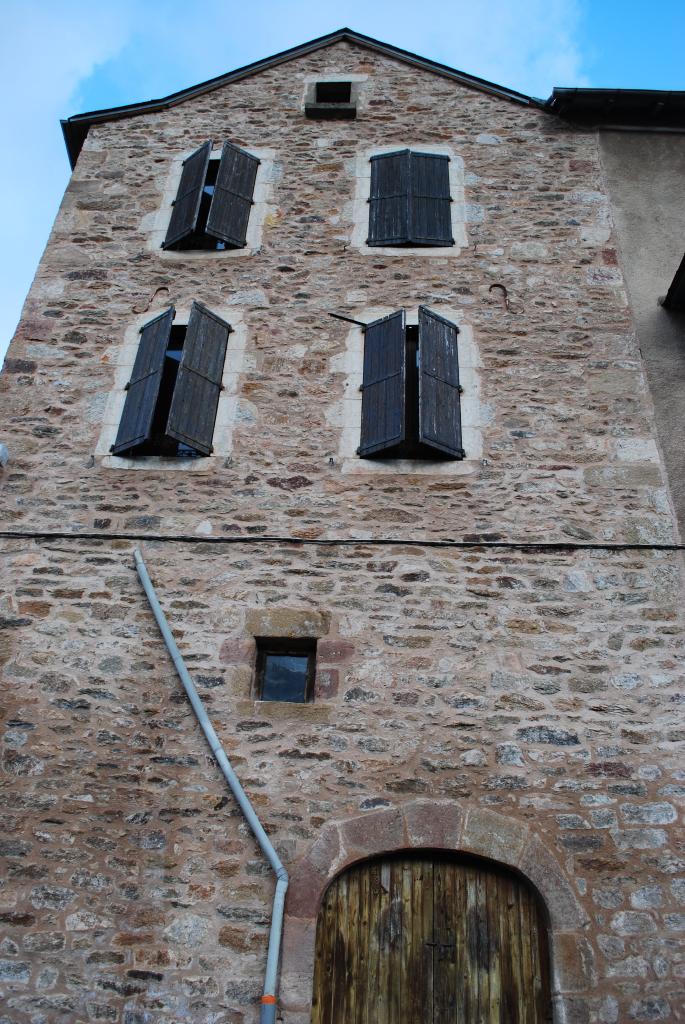 demeure de Layoule, actuellement ferme et maison