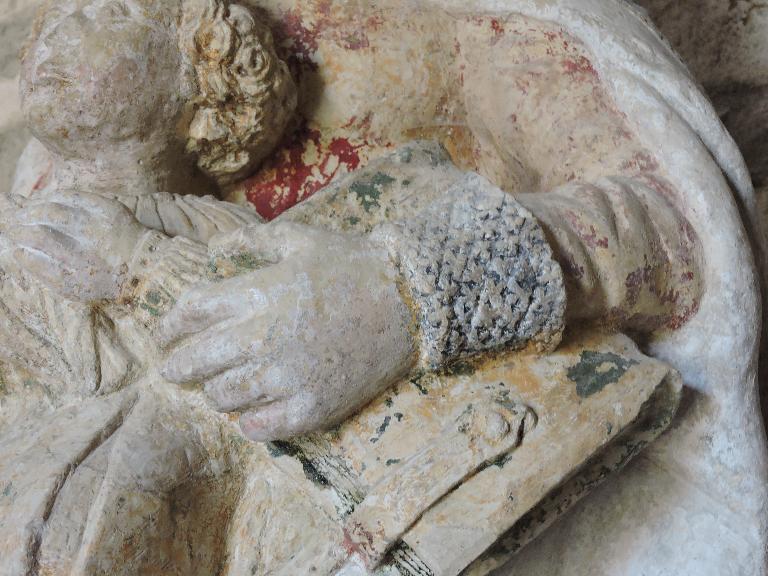 Statue de Vierge assise à l'enfant