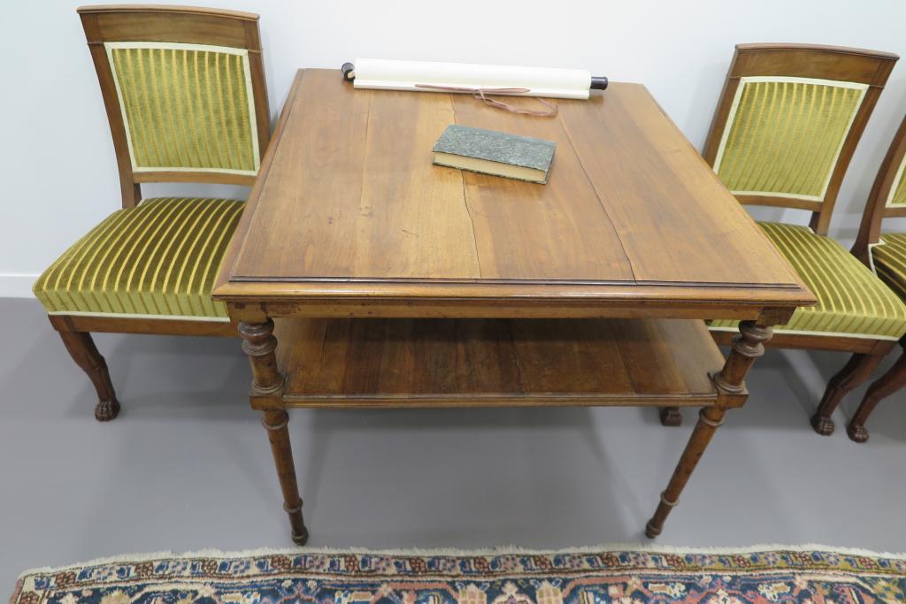 table à deux niveaux