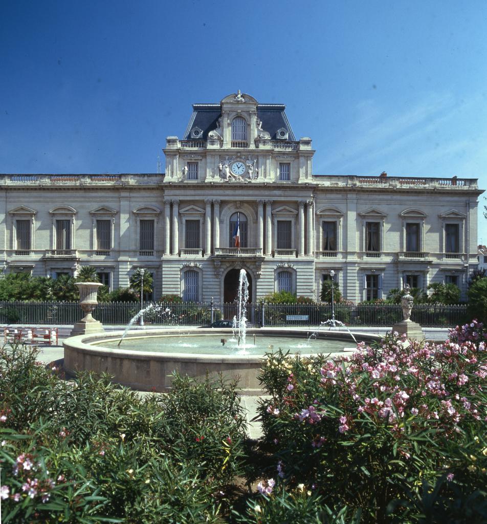 préfecture, hôtel de Ganges