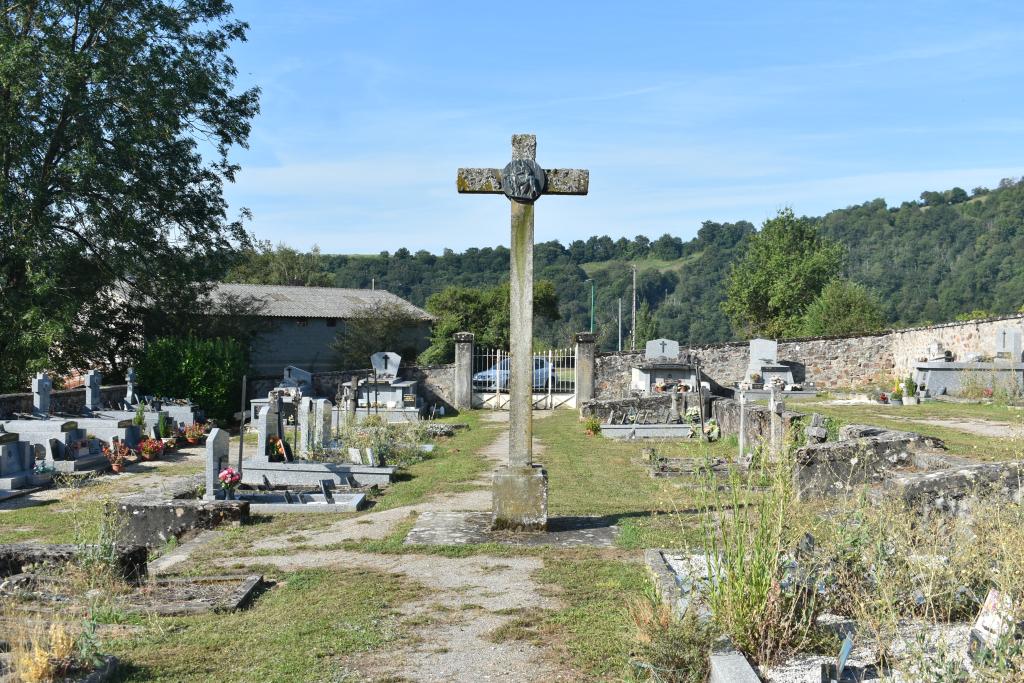 cimetière d'Ampiac