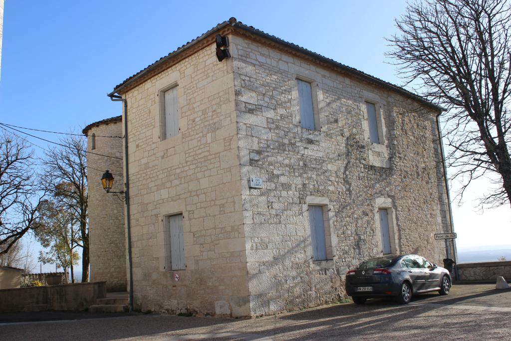 demeure appelée citadelle