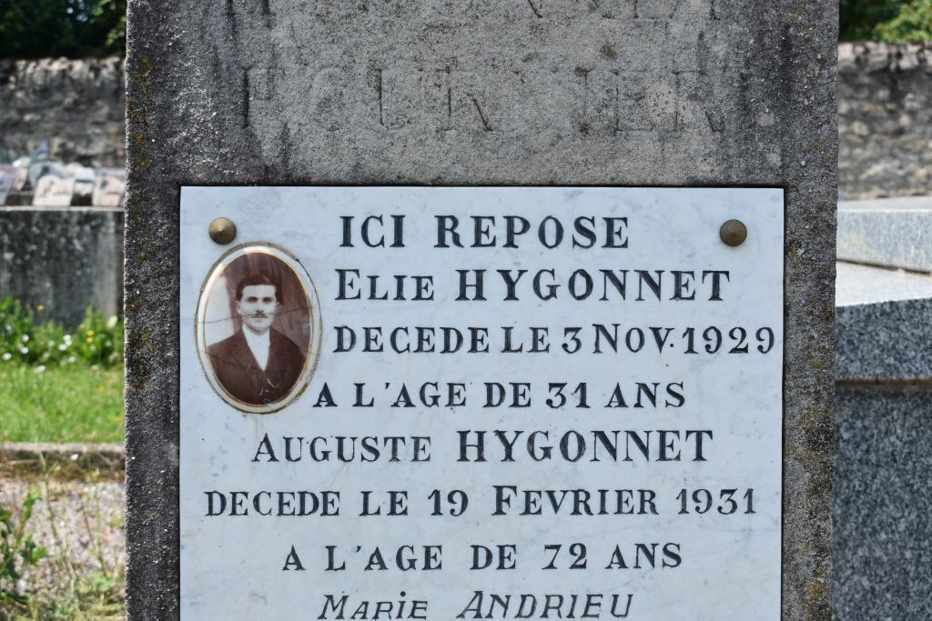 cimetière de Balsac
