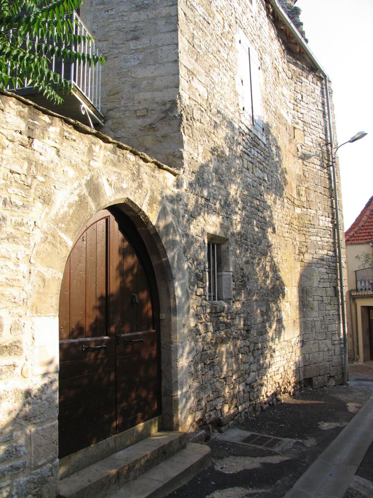 édifice à fonction non identifiée : château ?