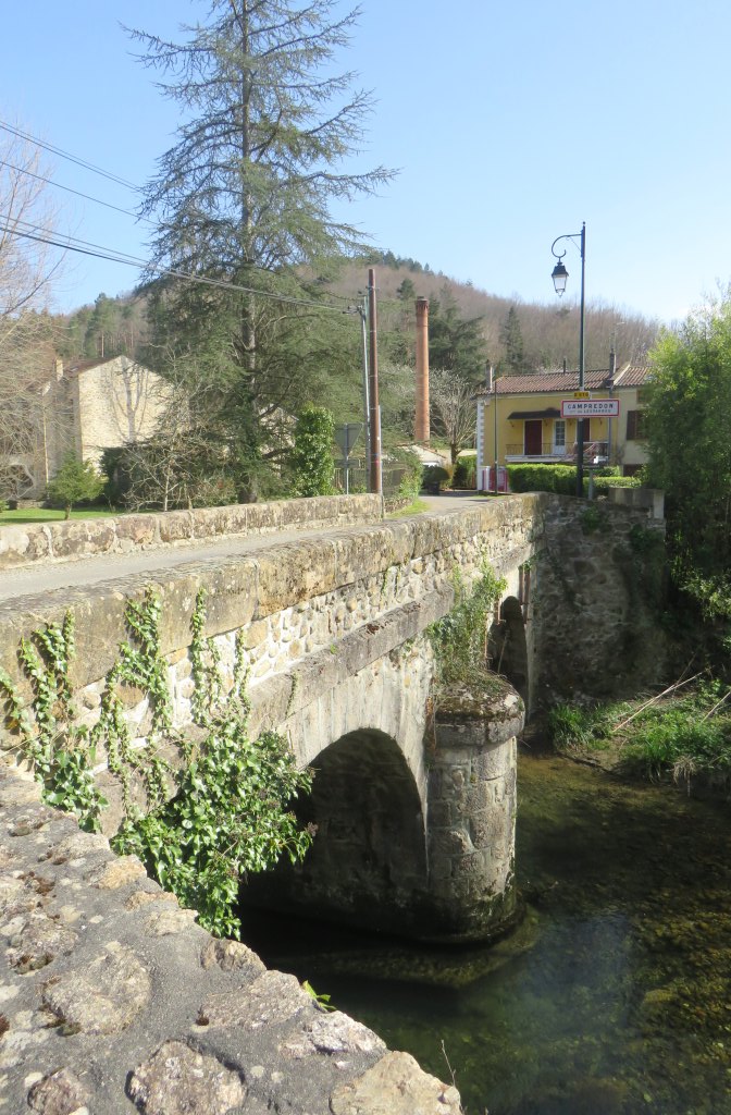 fabrique de peigne en corne Azéma-Bigou