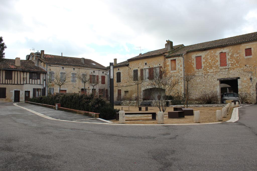bourg de Gondrin