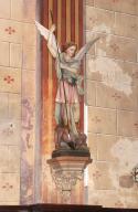 ensemble du monument aux morts de la guerre de 1914-1918 et des statues (grandeur nature) de la Bienheureuse Jeanne d'Arc et de Saint Michel terrassant le démon avec leurs consoles