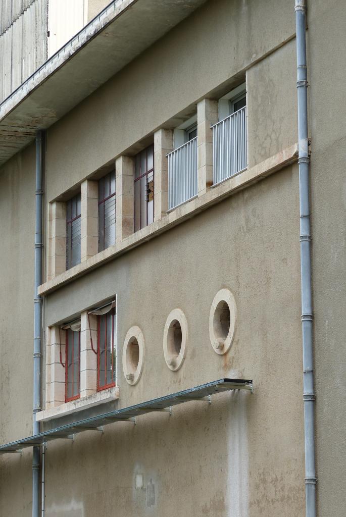 hôpital psychiatrique de Cayssiols, aujourd'hui centre Hospitalier Sainte-Marie de Rodez