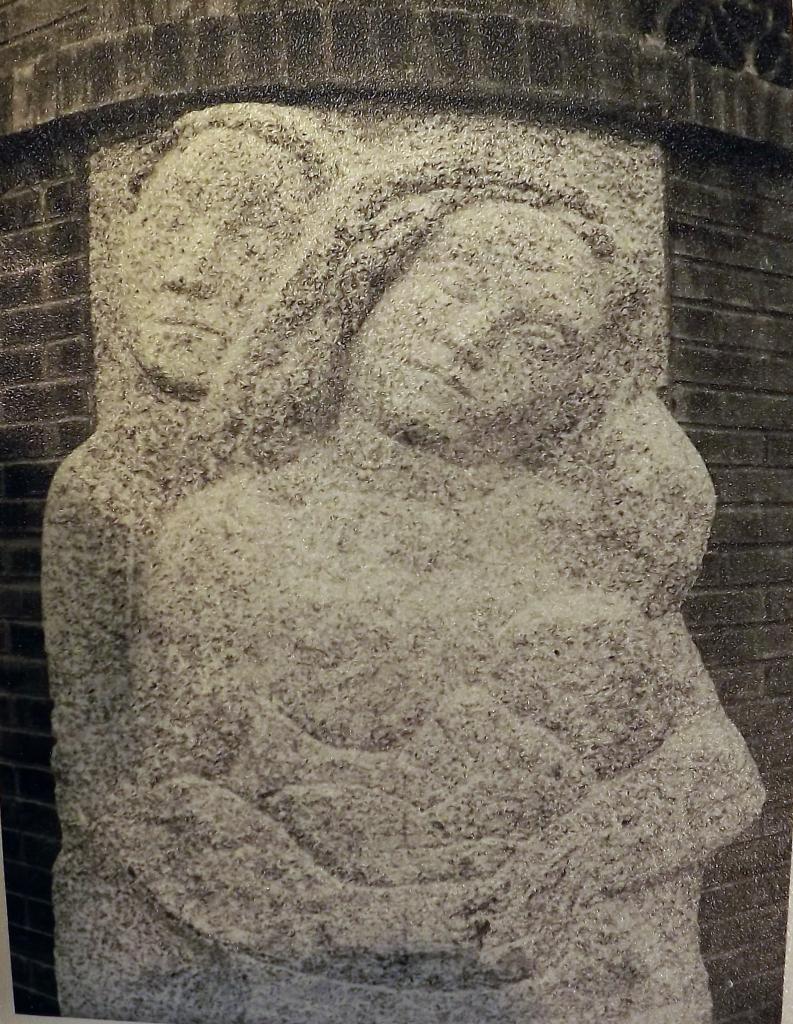 Sculpture : Allégorie du travail et des sports
