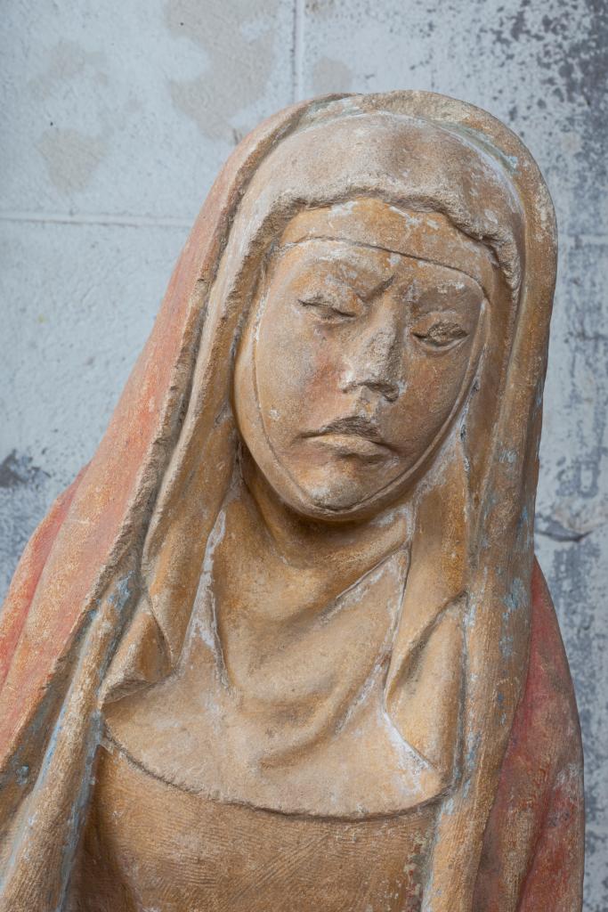 groupe sculpté de la Mise au tombeau