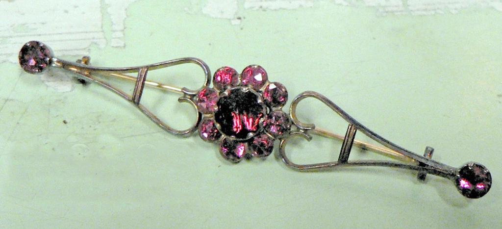 Broche
