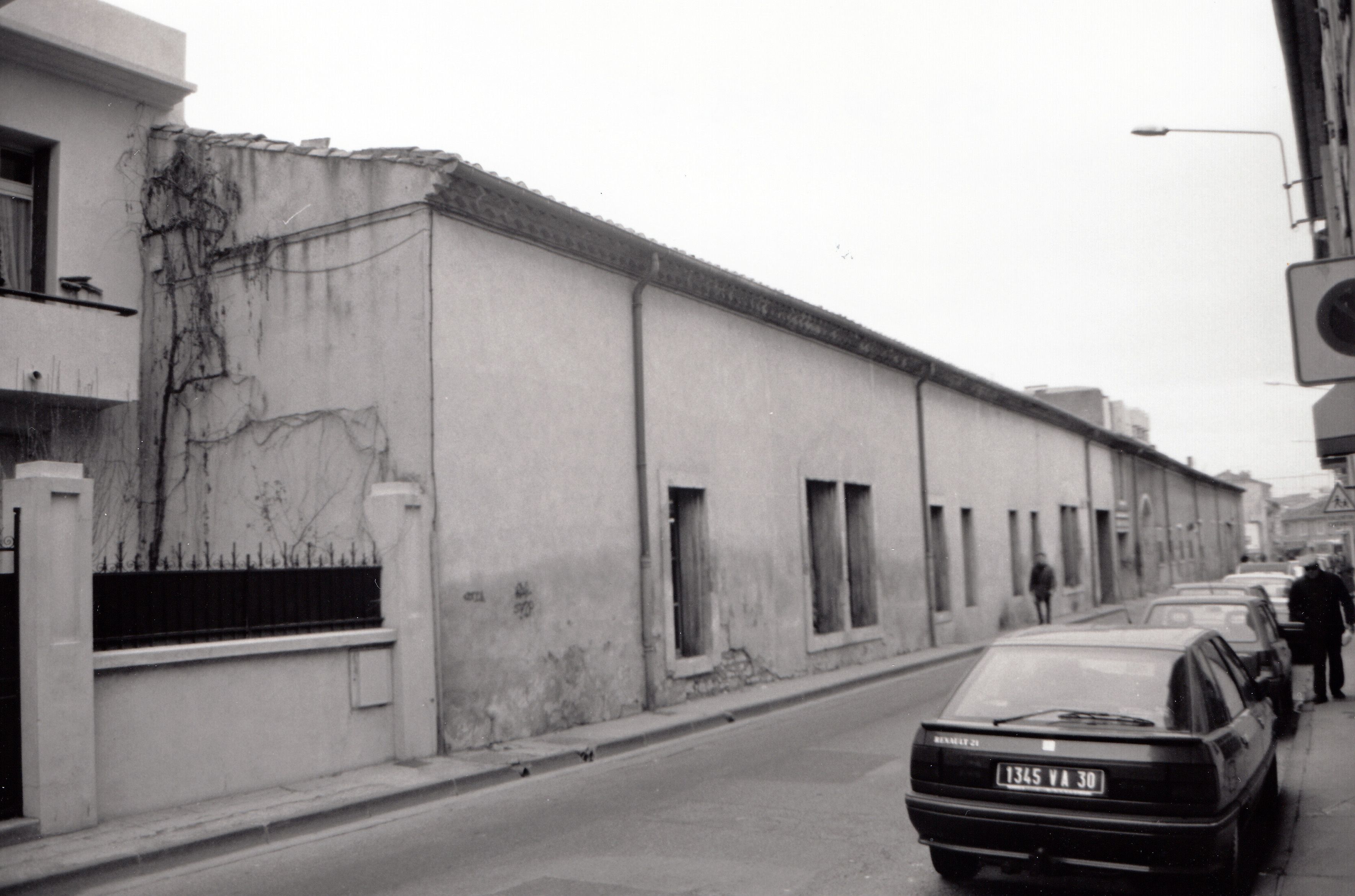 tannerie, chamoiserie, puis usine textile Saltet, puis Gilly, actuellement usine de confection J.M.T., chais Nougarède, puis Sud Viticole