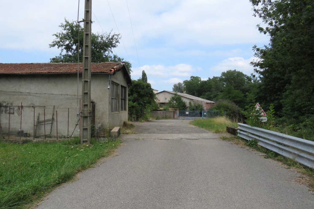 ancienne forge à la catalane puis usine textile, aujourd'hui désaffectée